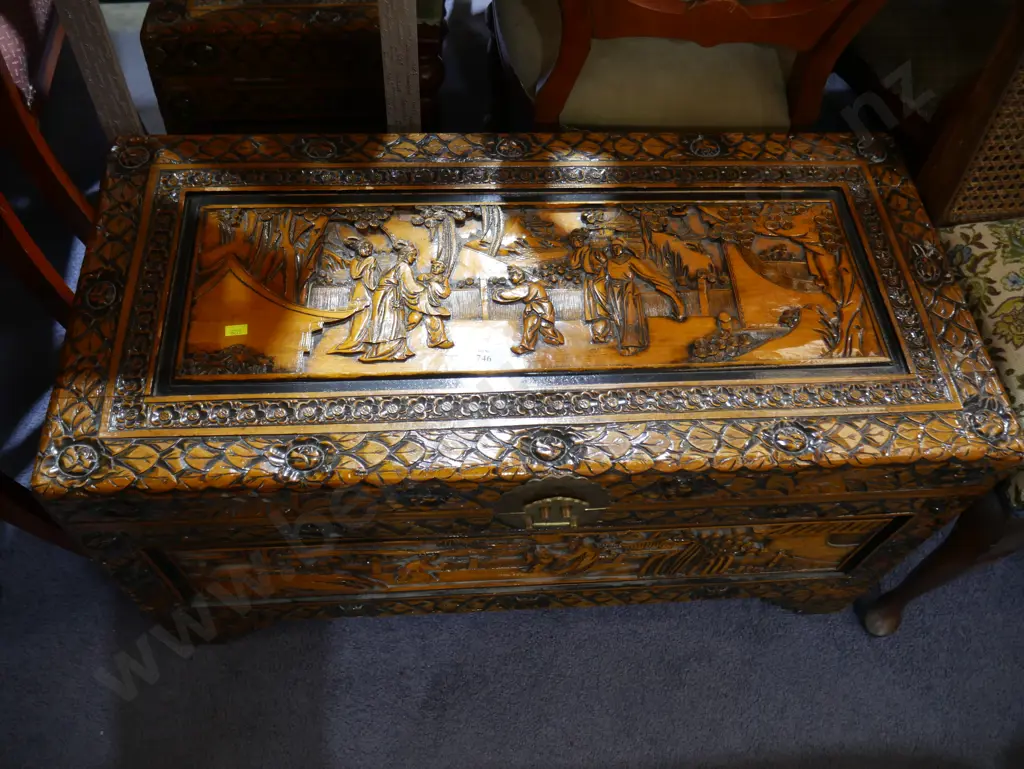 Camphor chest Image 1++