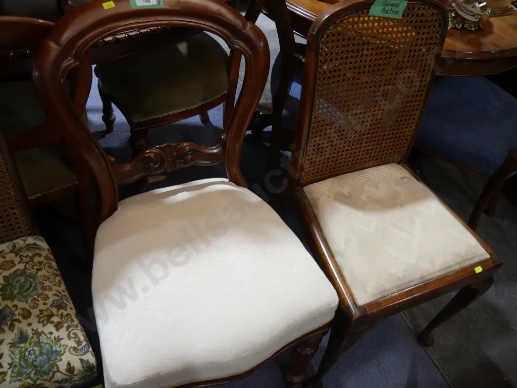 2 occasional chairs Image 1++
