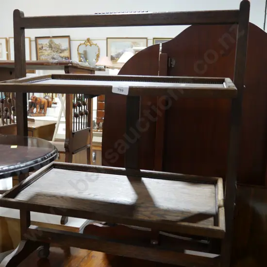 Folding tea wagon