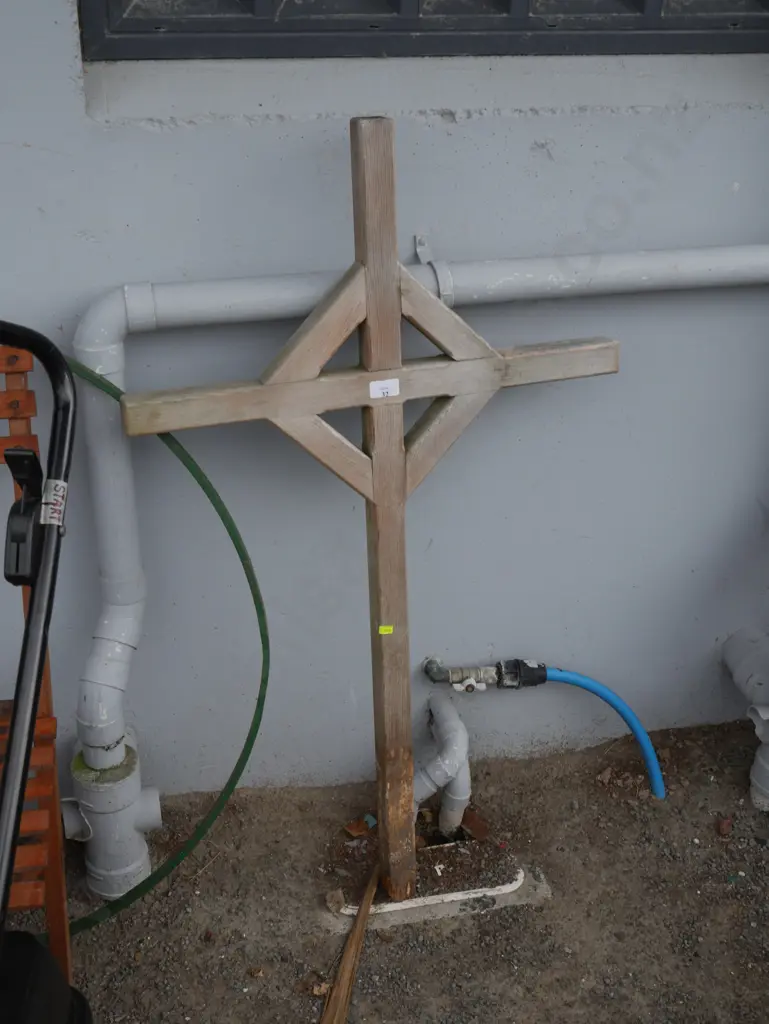 Wooden cross Image 1++