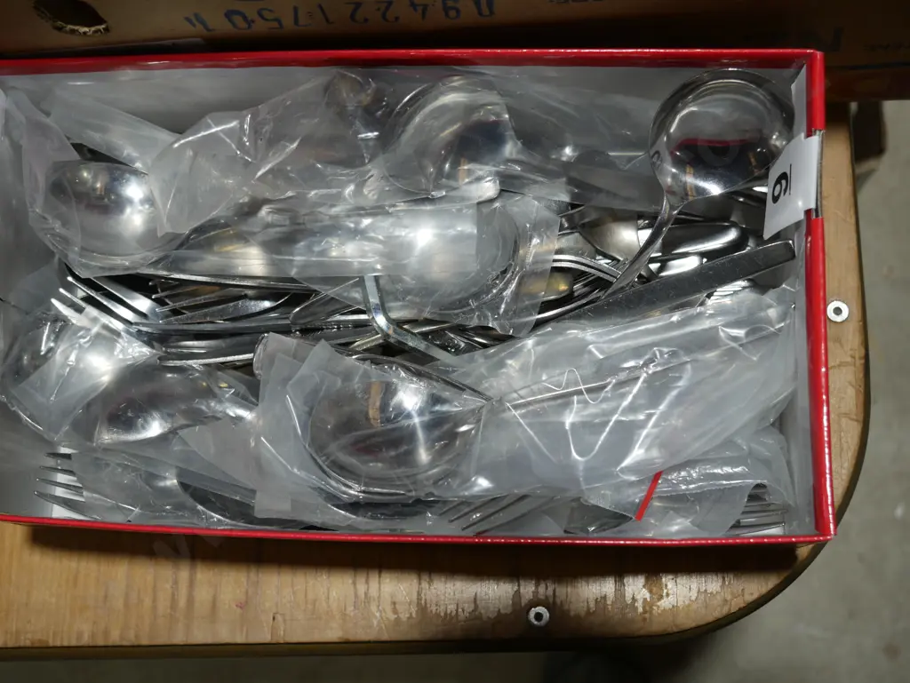 Box cutlery Image 1++
