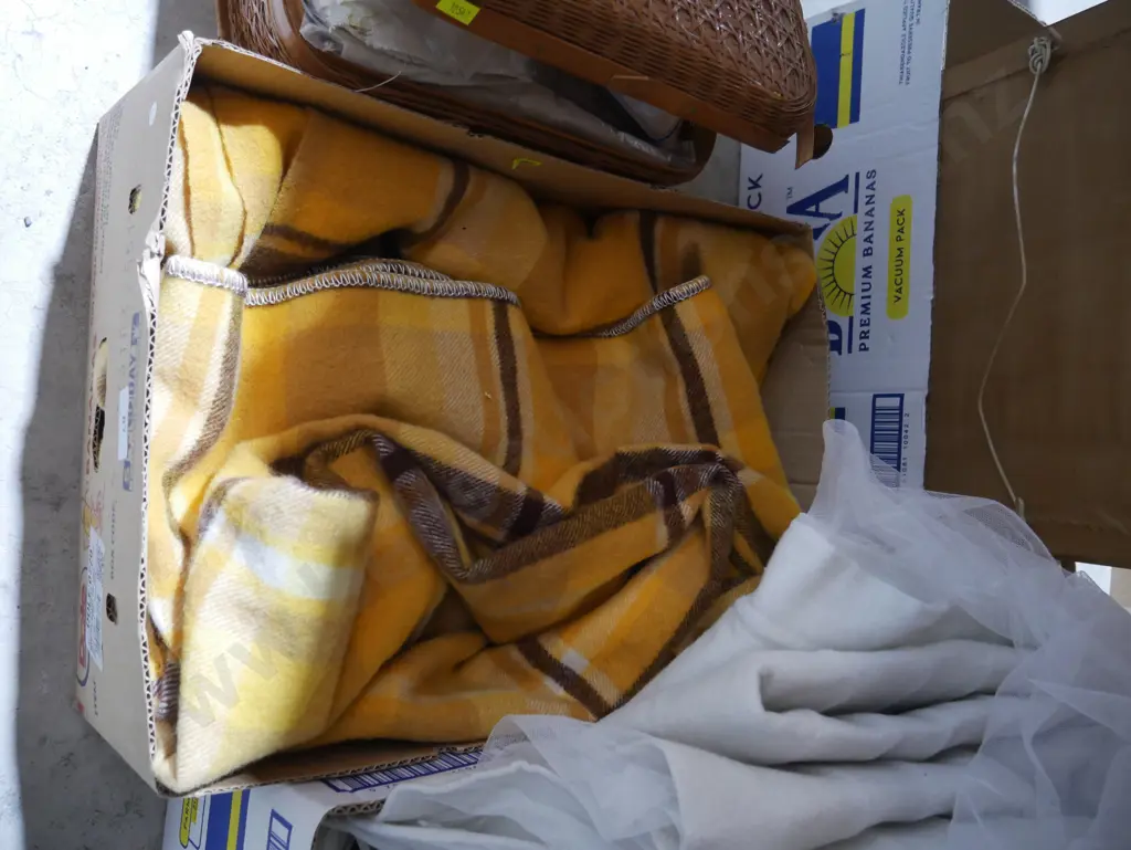 Woolen blanket Image 1++