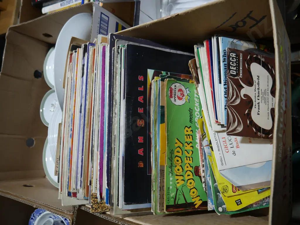 Box of records Image 1++
