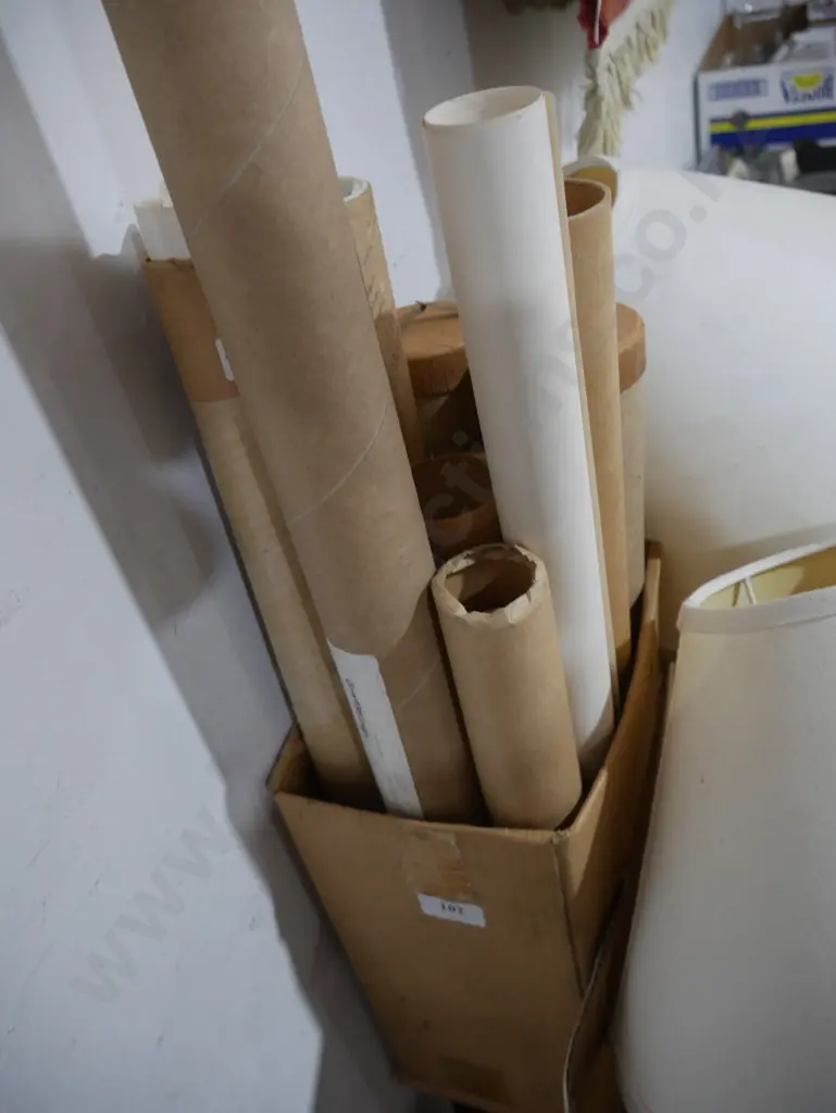 Assorted unframed prints Image 1++