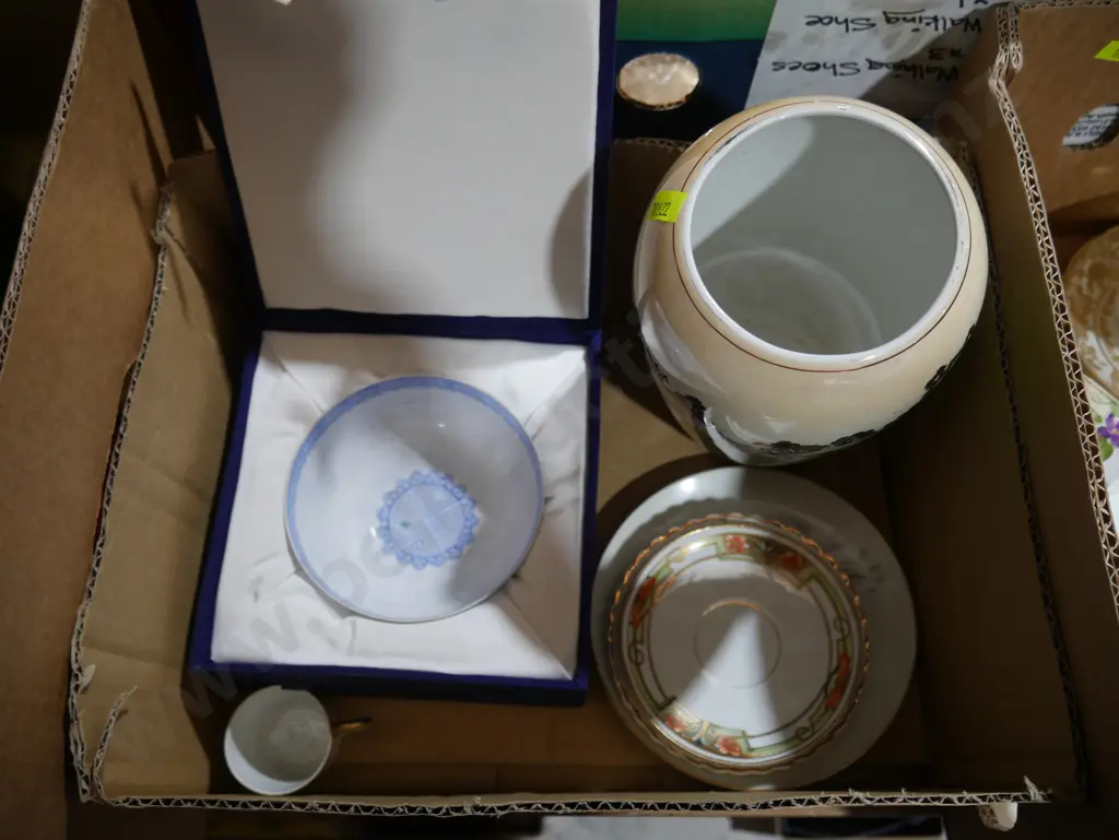 Grimwades vase etc Image 1++