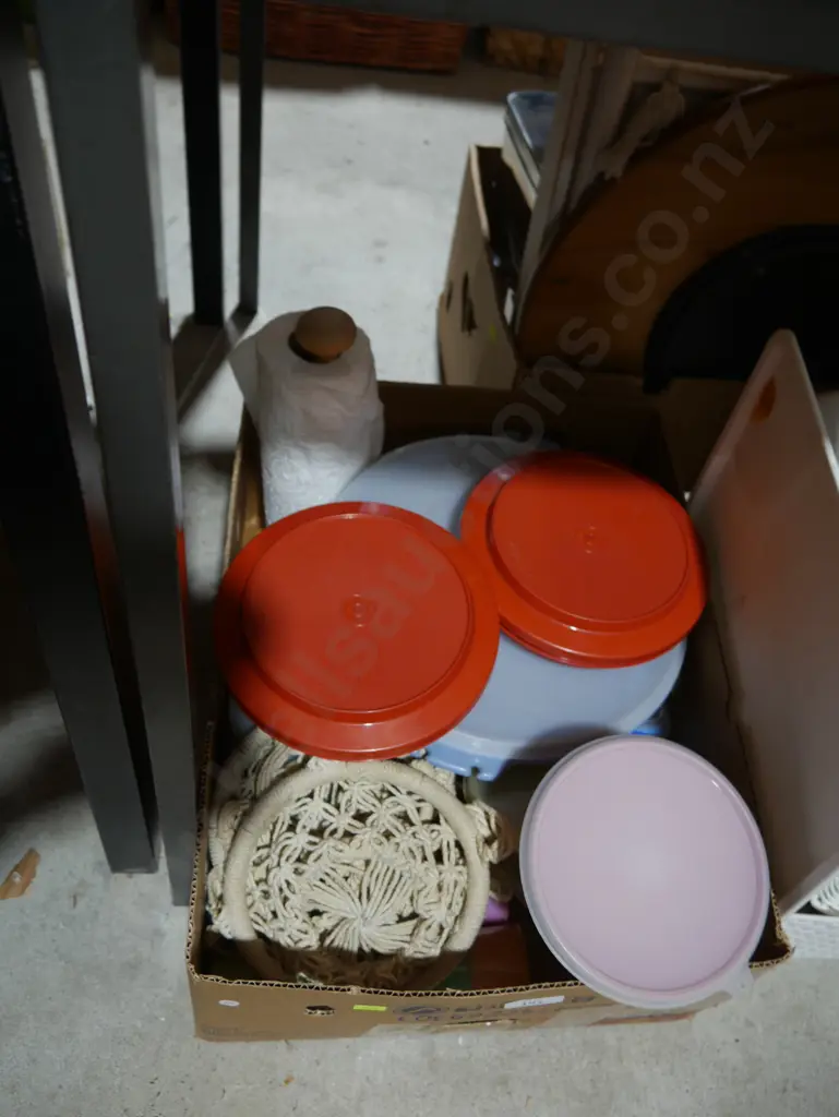 Tupperware's etc Image 1++