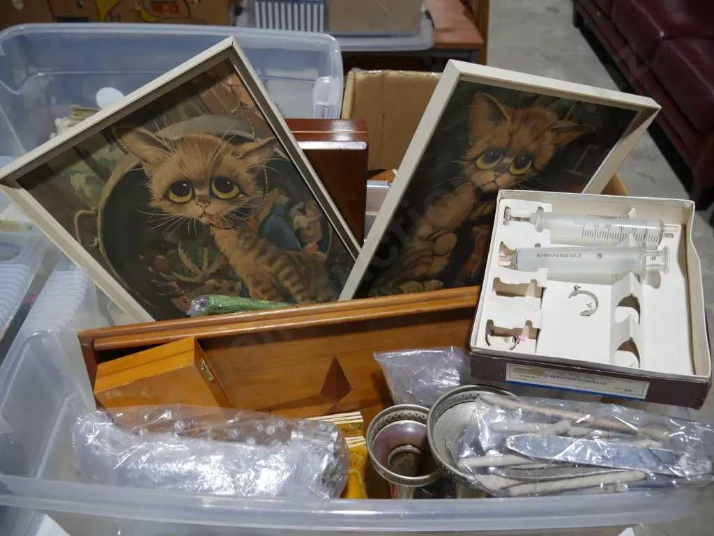 Wooden tray, cat pictures etc Image 1++