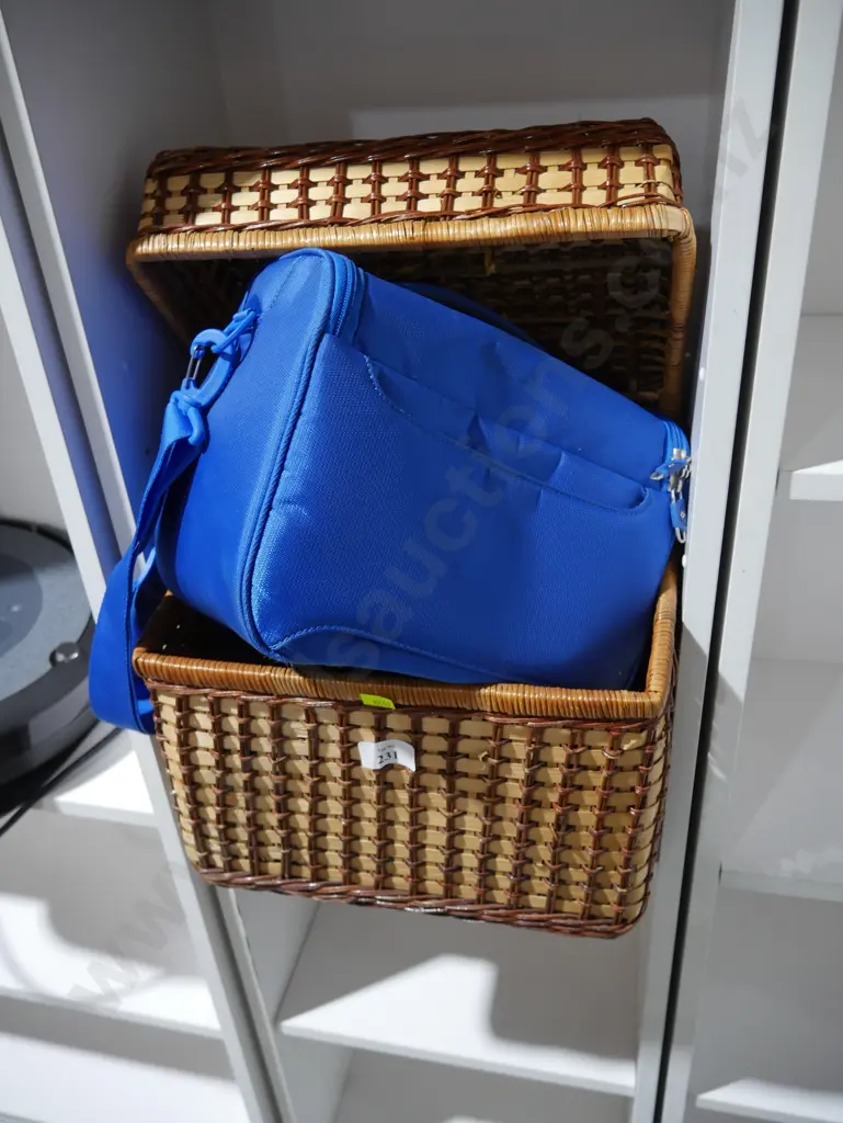 Picnic basket Image 1++