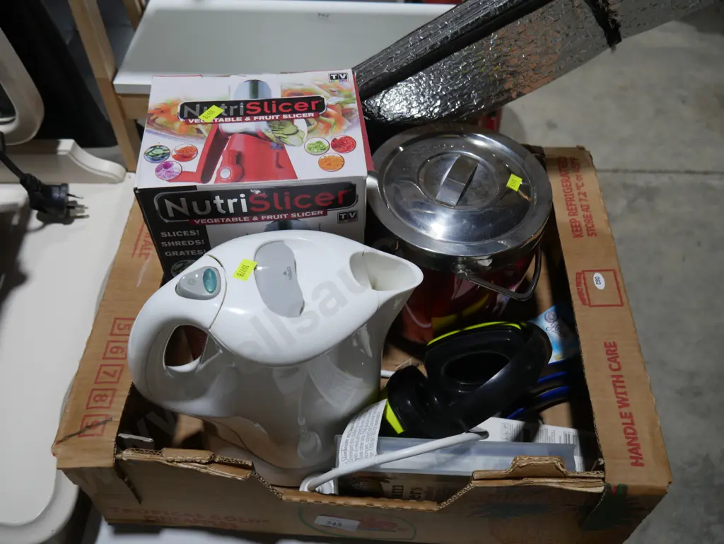 Assorted kitchen appliances etc Image 1++