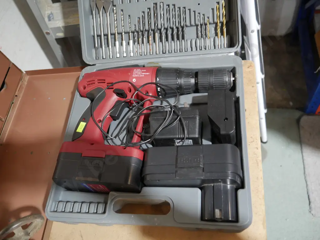 Arlec battery drill set Image 1++