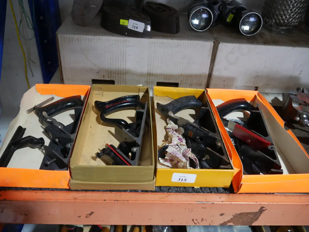 Four wood planes Image 1++