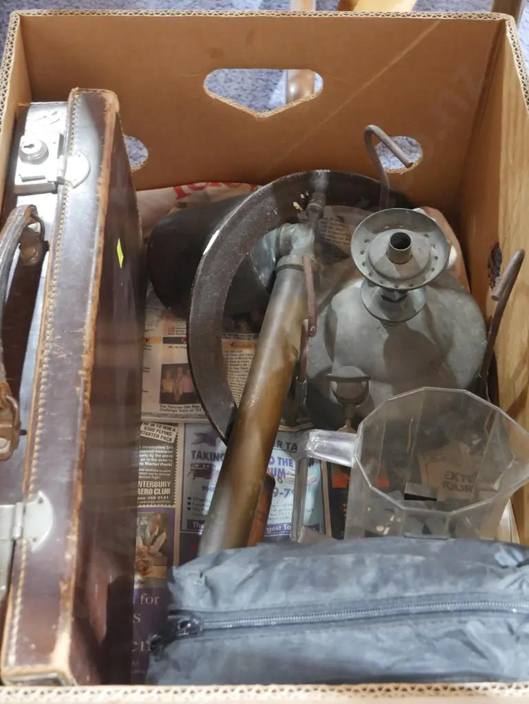 Lamp parts first aid kit etc Image 1++