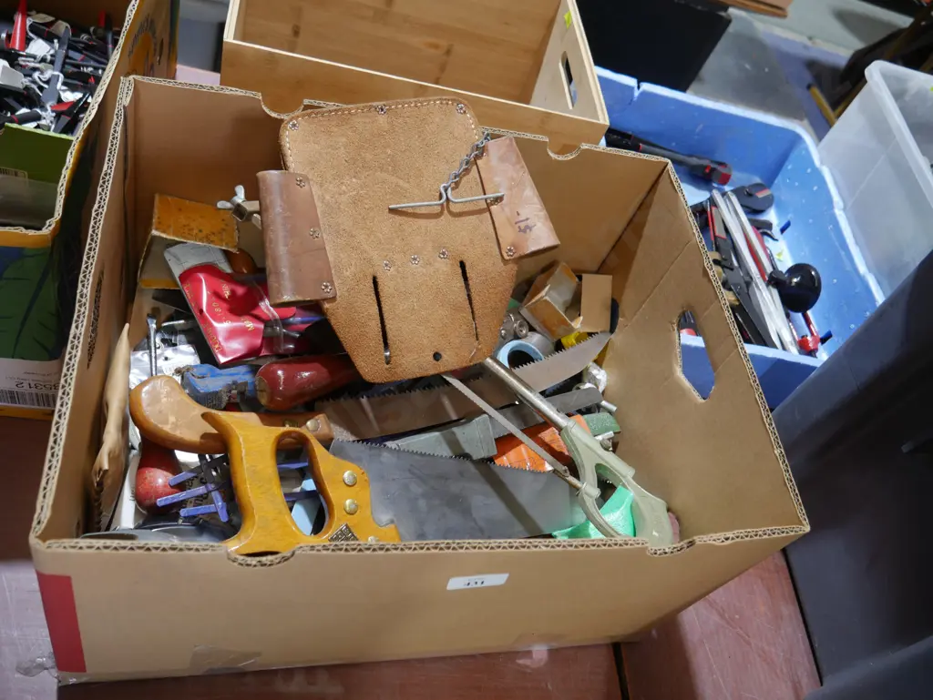 Hand saws etc Image 1++