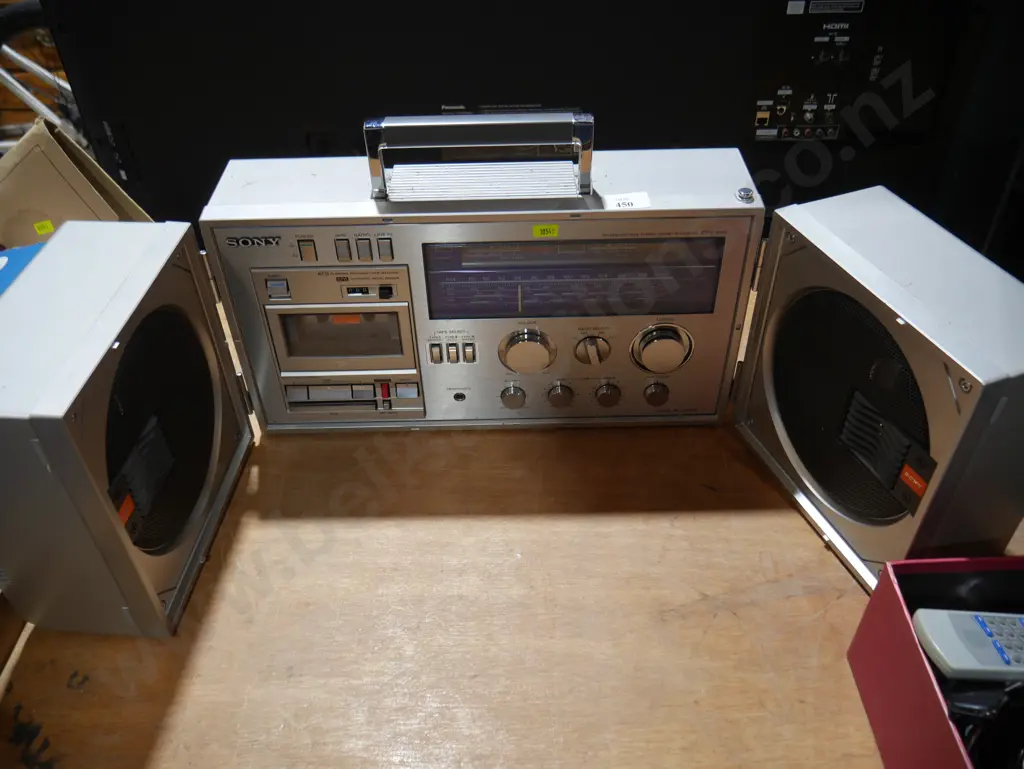 Radio tape player Image 1++