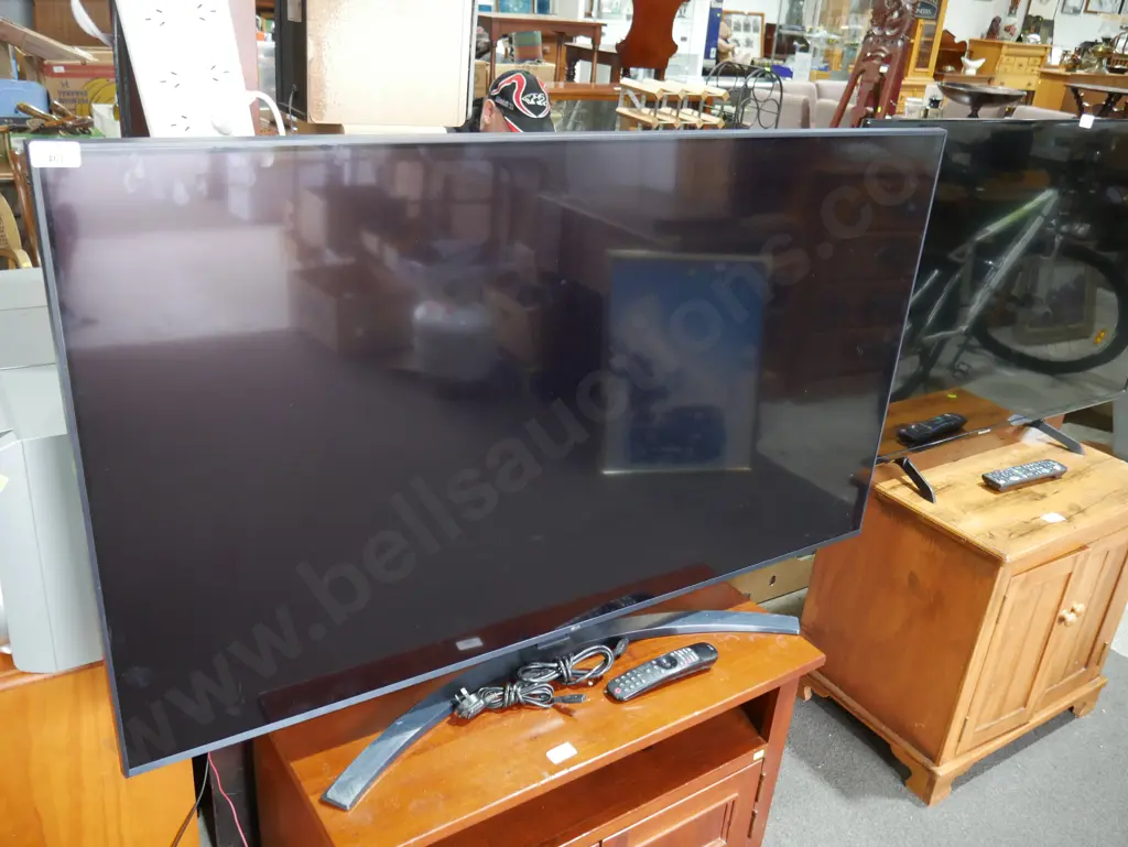 55 inch LG Smart TV Image 1++