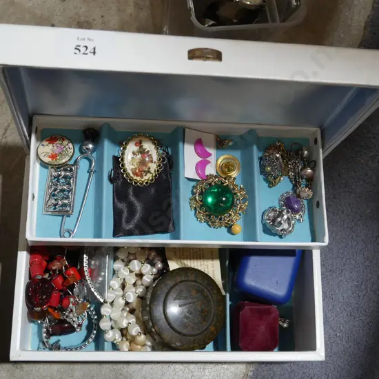 Jewellery box and contents
