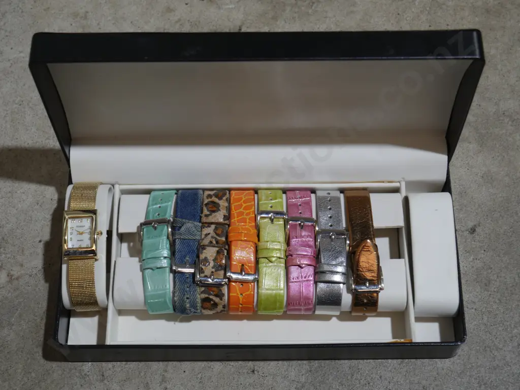 Watch straps and gossip watch Image 1++