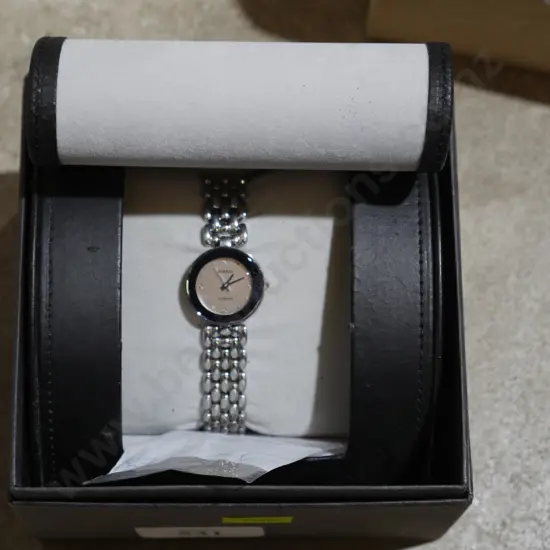 Ladies wristwatch in box