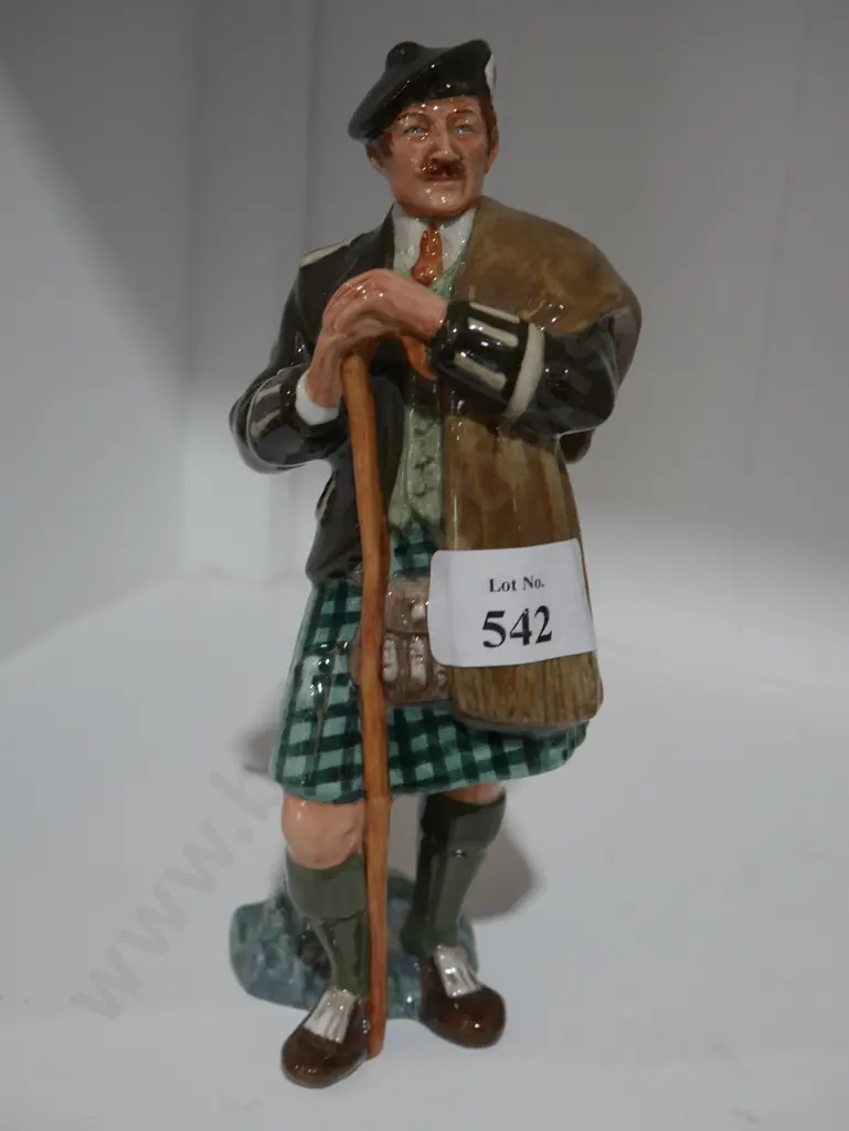 Royal Doulton figure "The Laird" Image 1++