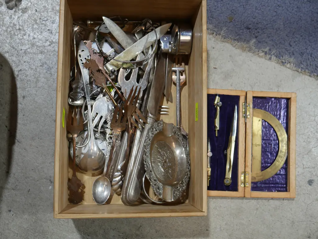 Silver cutlery etc Image 1++