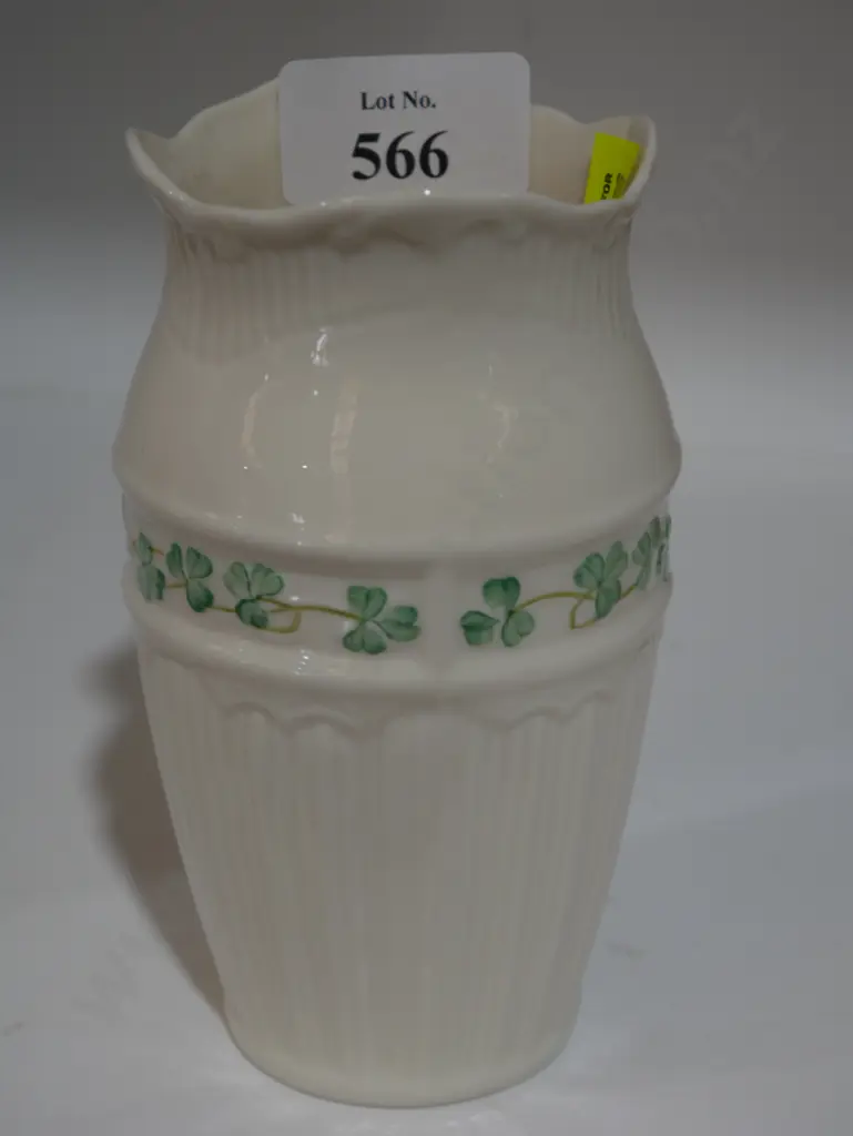 Belleek vase Image 1++