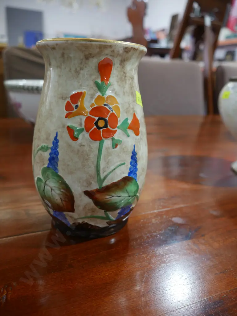 Crown Ducal vase Image 1++