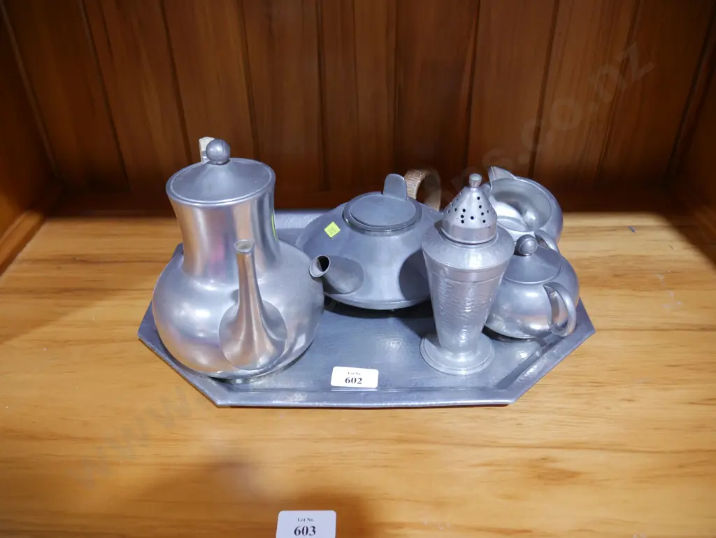 Pewterware set Image 1++