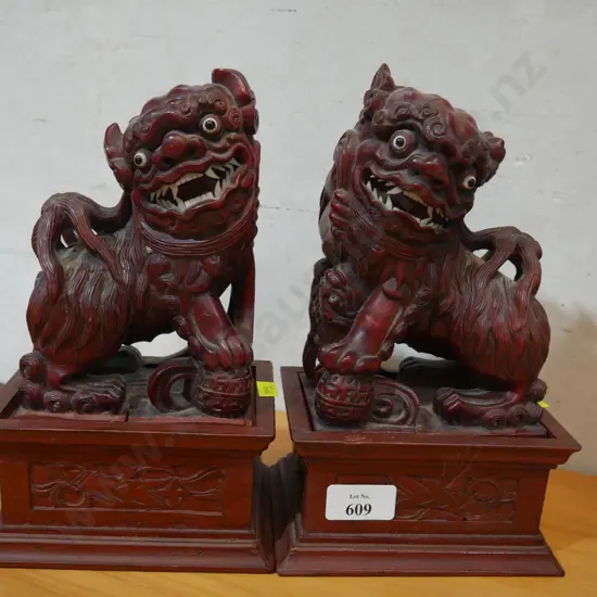 Oriental book ends