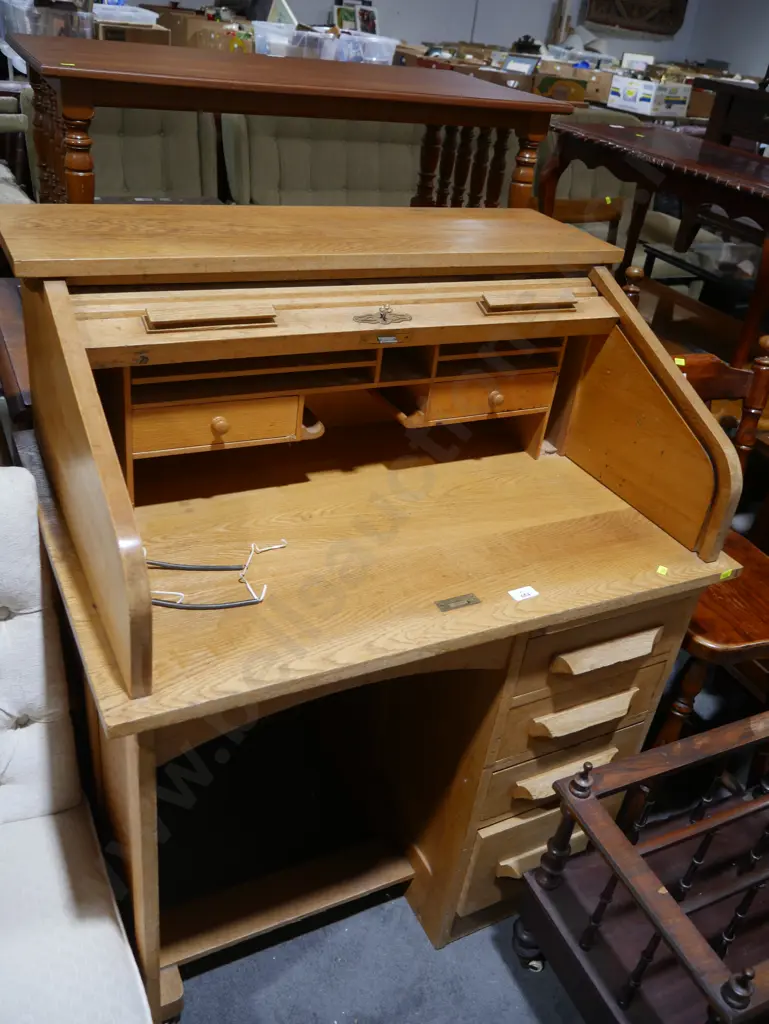 Rolltop desk Image 1++