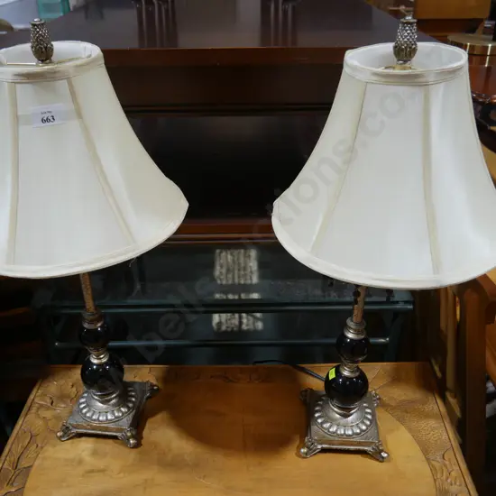 2 table lamps