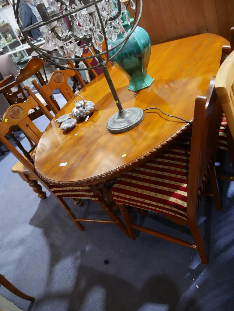 Dining table and  6 chairs Image 1++