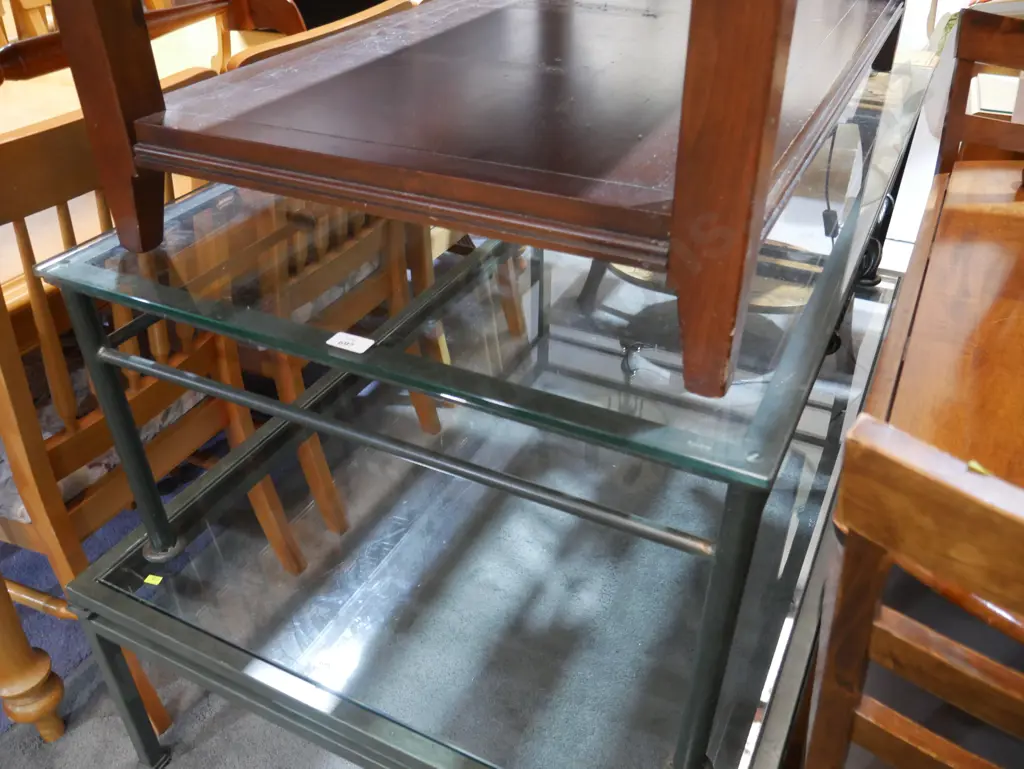 Metal base glass top coffee table Image 1++