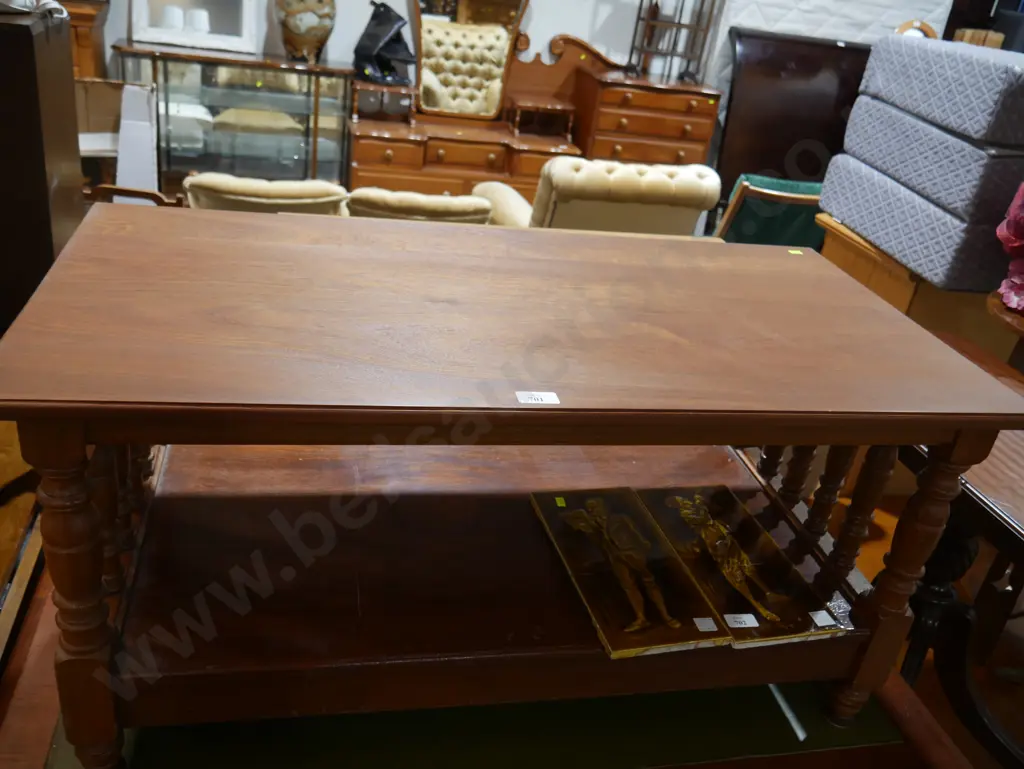 2 tier coffee table Image 1++