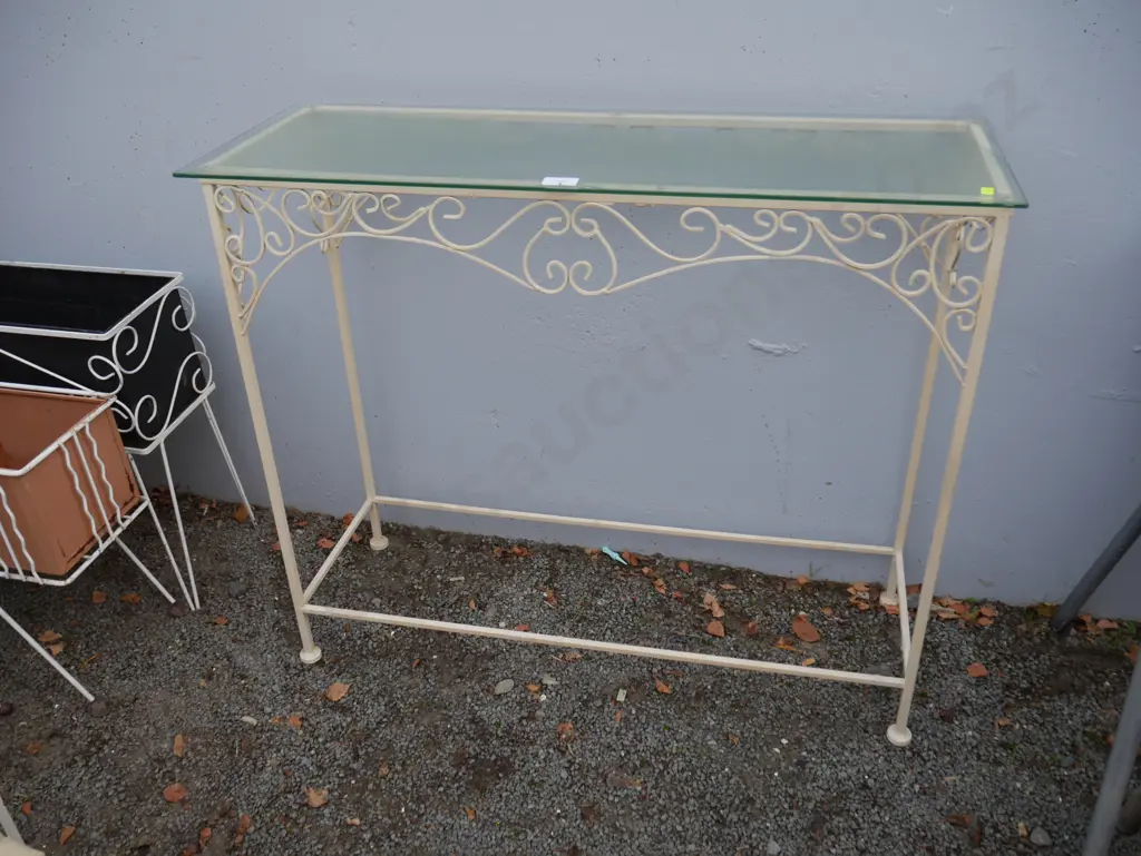 Metal base glass top table Image 1++