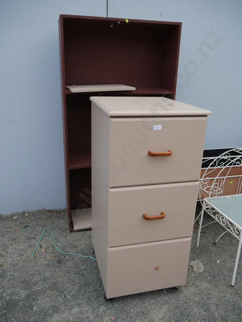 Filing cabinet and bookcase Image 1++