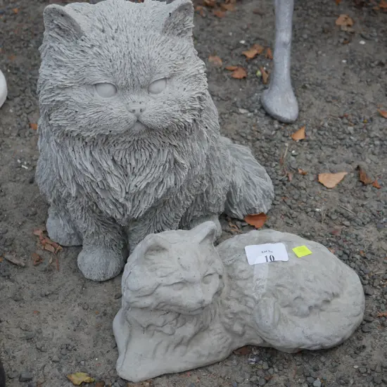 2 cat ornaments