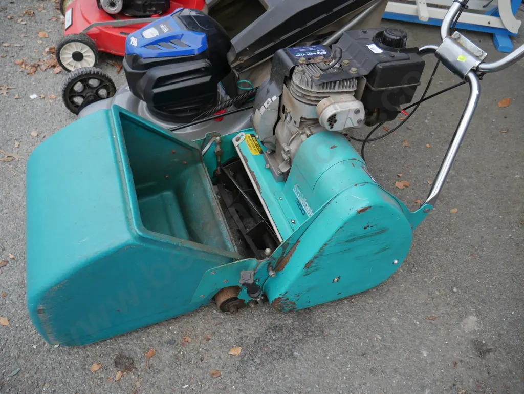 Lawnmaster 350 reel mower Image 1++