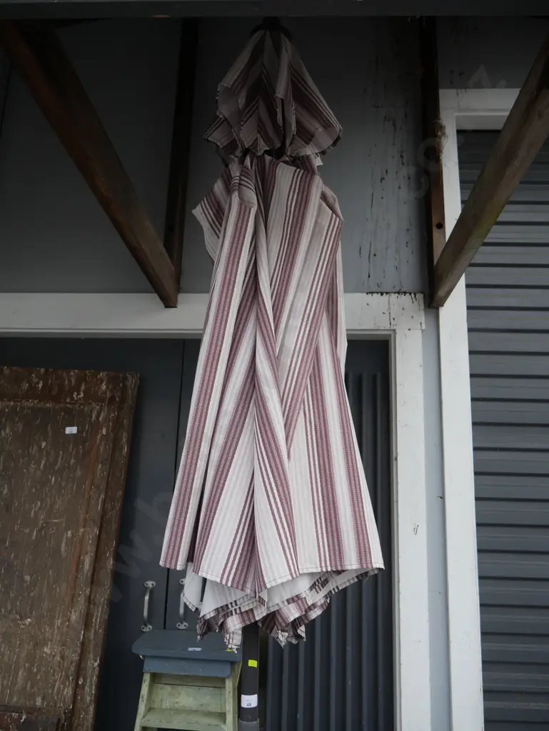 Sun umbrella Image 1++
