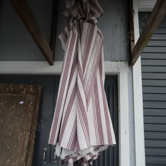 Sun umbrella