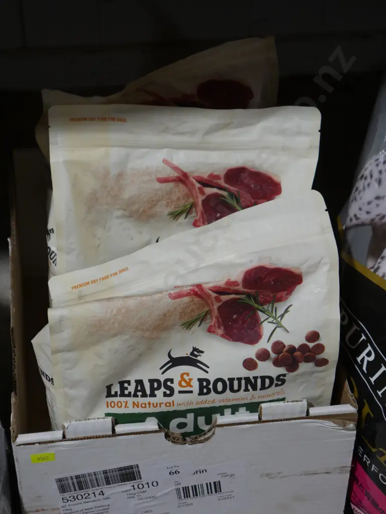 3 bags Leap & Bounds dog food Image 1++