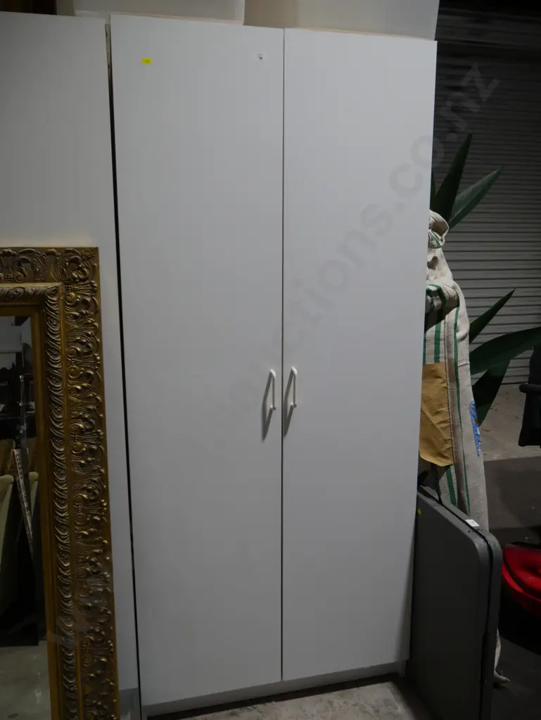 2 cupboards Image 1++