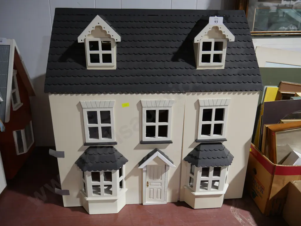 Doll house Image 1++