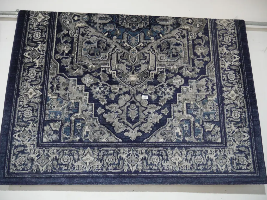 Floor rug Image 1++