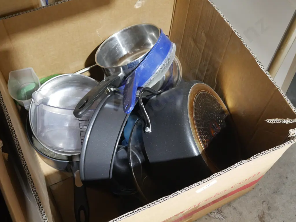 Pots and pans Image 1++