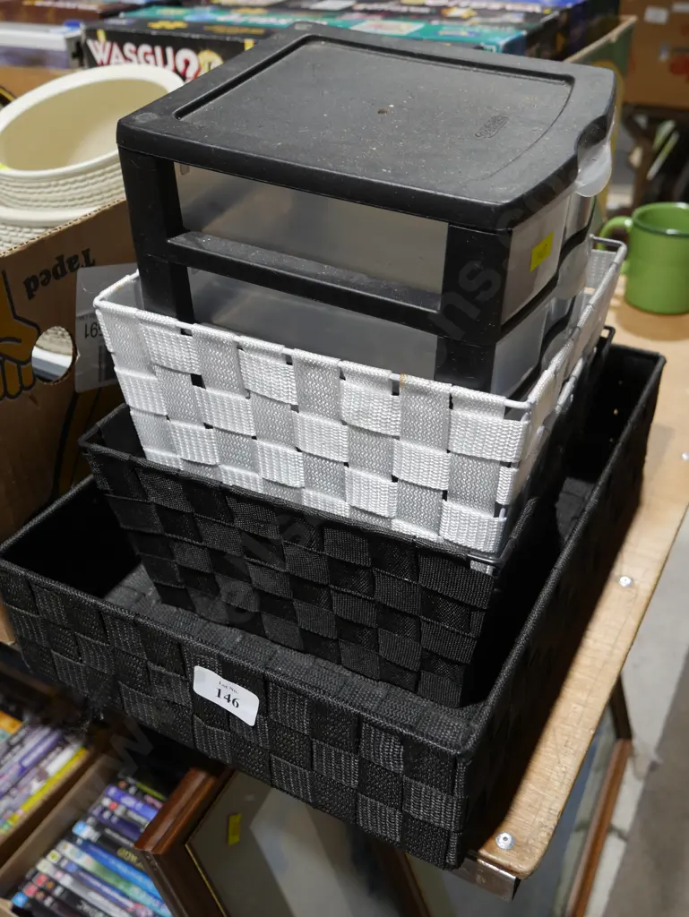 Modern storage bins Image 1++