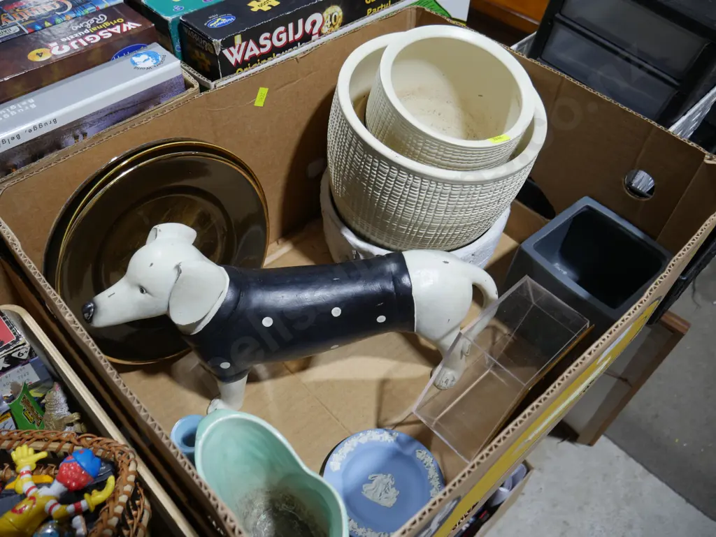 Pots, dog figure etc Image 1++