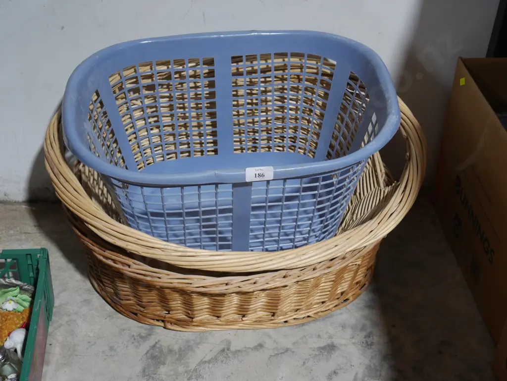 Baskets Image 1++