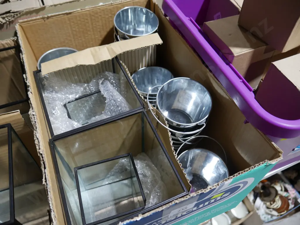 3 boxes candle holders Image 1++