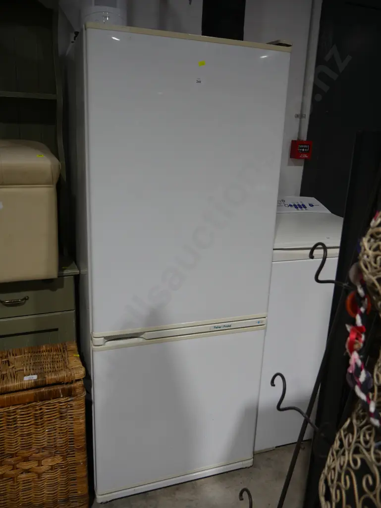 Fisher and Paykel fridge freezer Image 1++