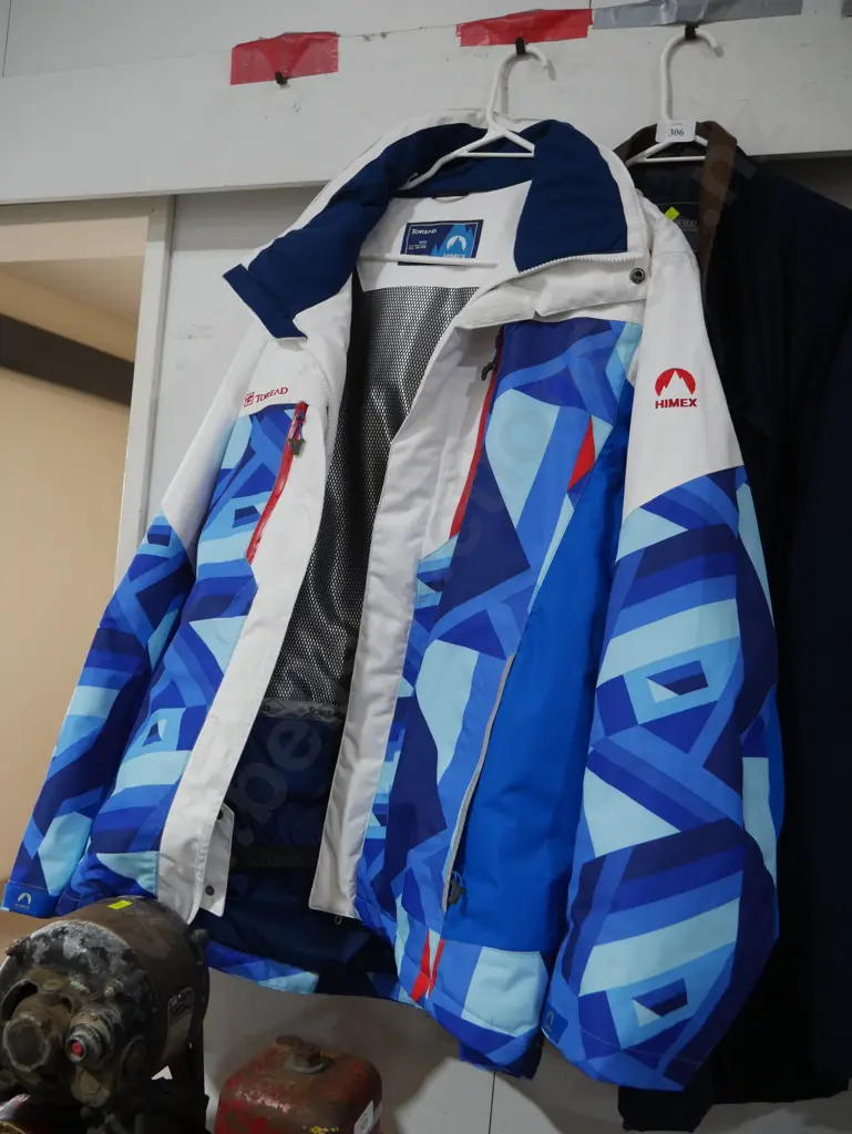2 jackets Image 1++